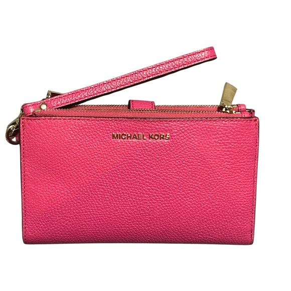 Michael Kors Adele Pink Leather Smartphone Wristlet Wallet - Picture 1 of 4